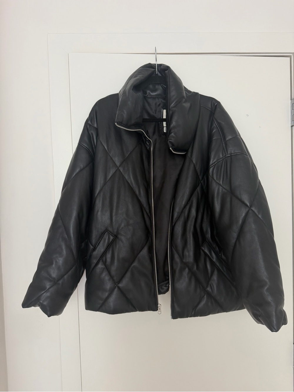 Abercrombie & Fitch A&F Black Vegan Leather Puffer Jacket